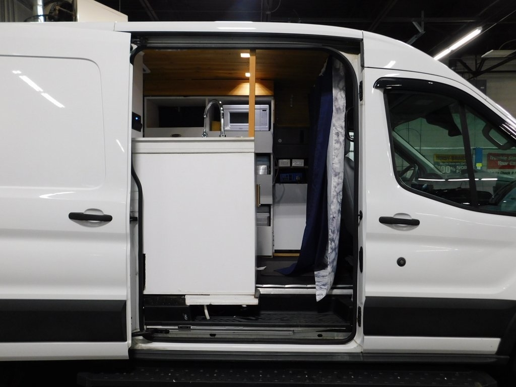 Ford Transit 250  2019