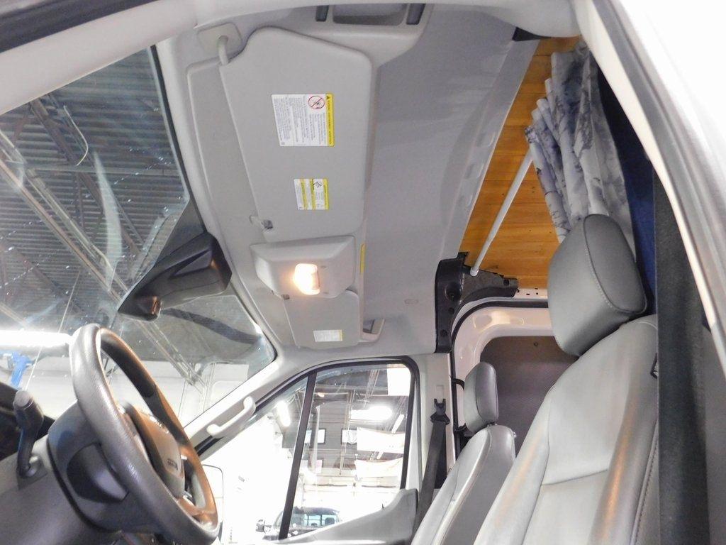 Ford Transit 250  2019