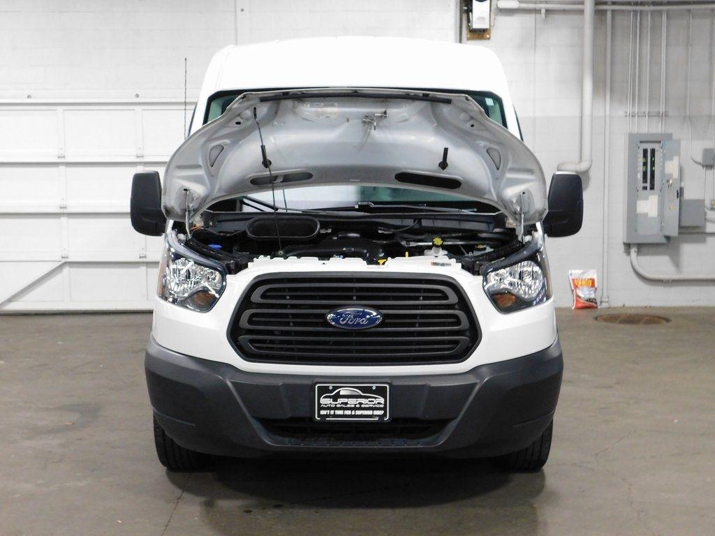 Ford Transit 250  2019