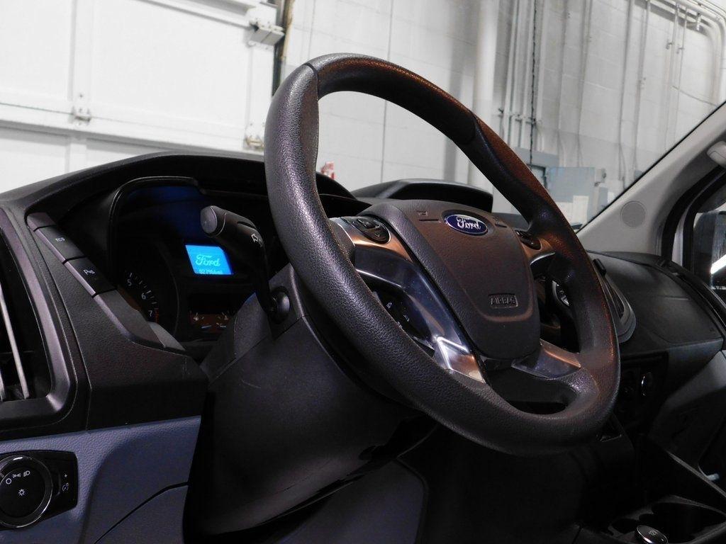 Ford Transit 250  2019