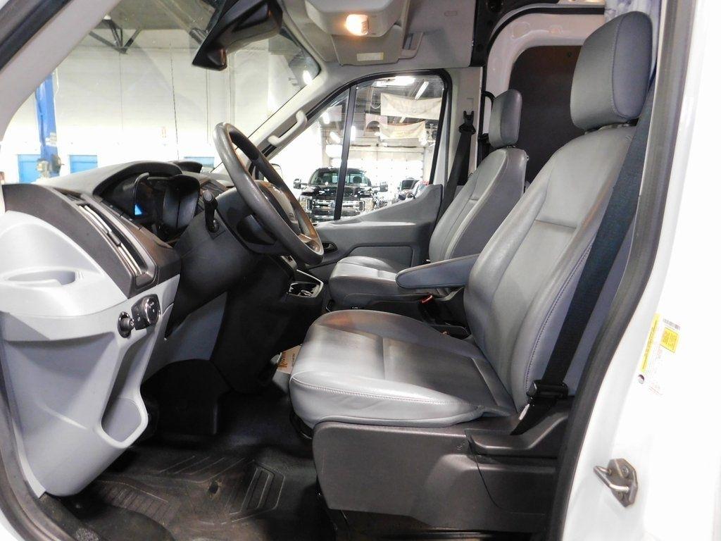 Ford Transit 250  2019