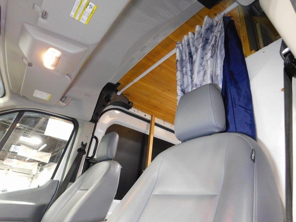 Ford Transit 250  2019