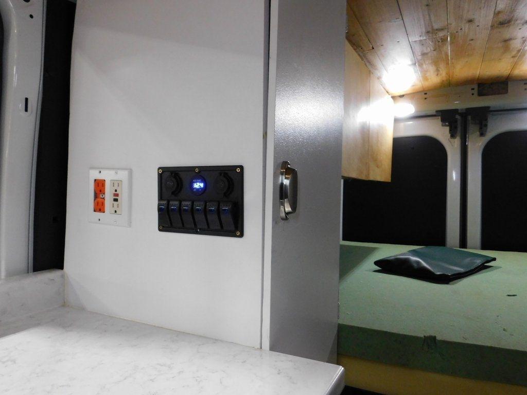 Ford Transit 250  2019