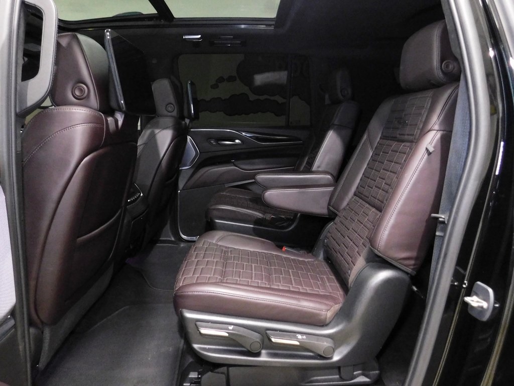 Cadillac Escalade ESV Sport Platinum AWD 2023