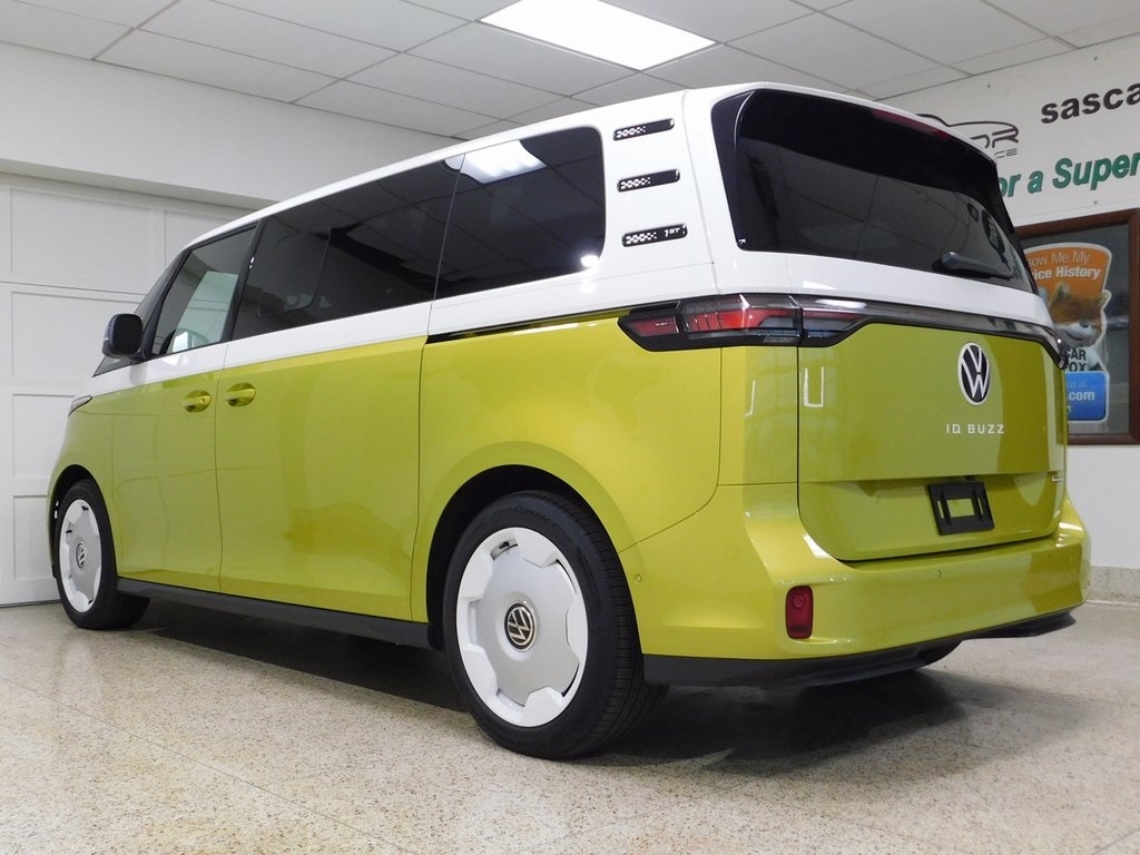 Volkswagen ID Buzz 1st Edition AWD 2025