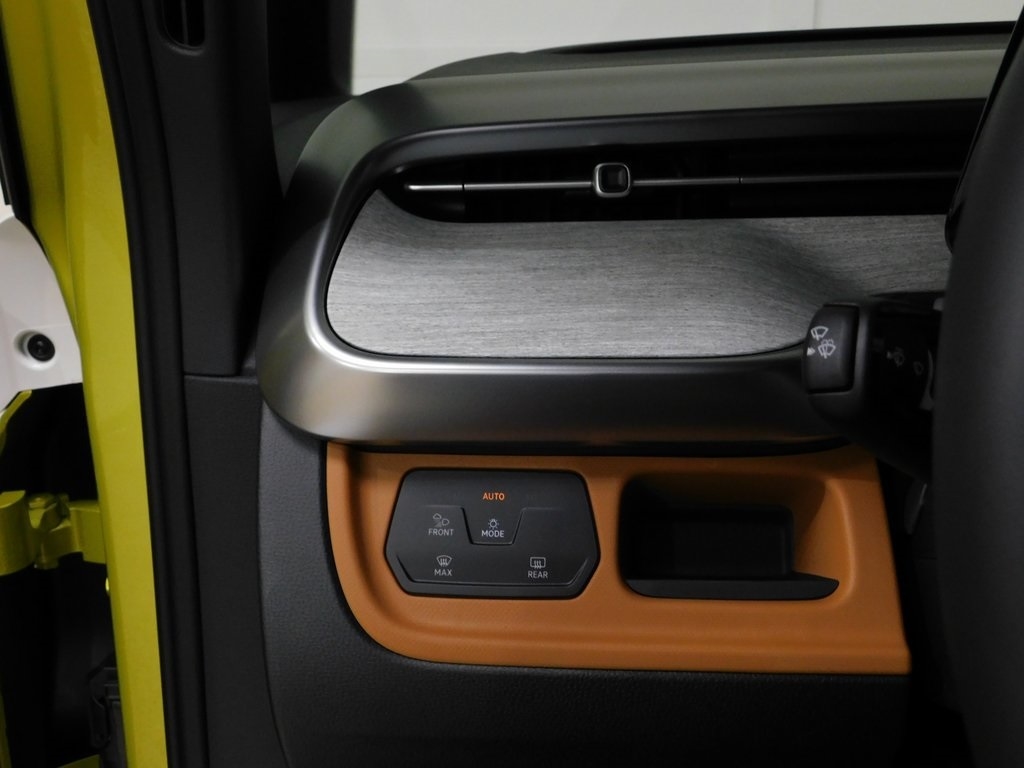 Volkswagen ID Buzz 1st Edition AWD 2025