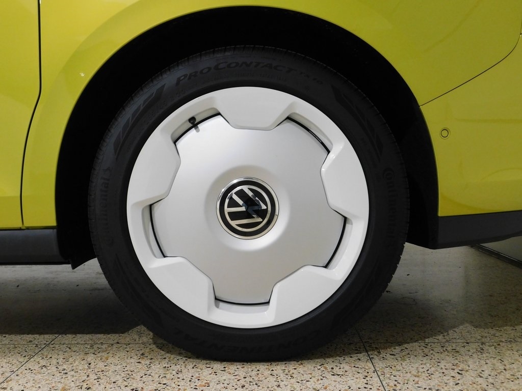 Volkswagen ID Buzz 1st Edition AWD 2025