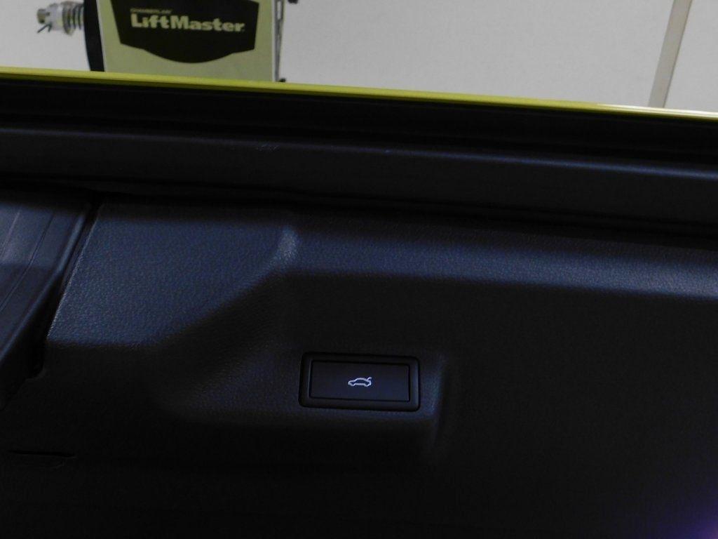 Volkswagen ID Buzz 1st Edition AWD 2025