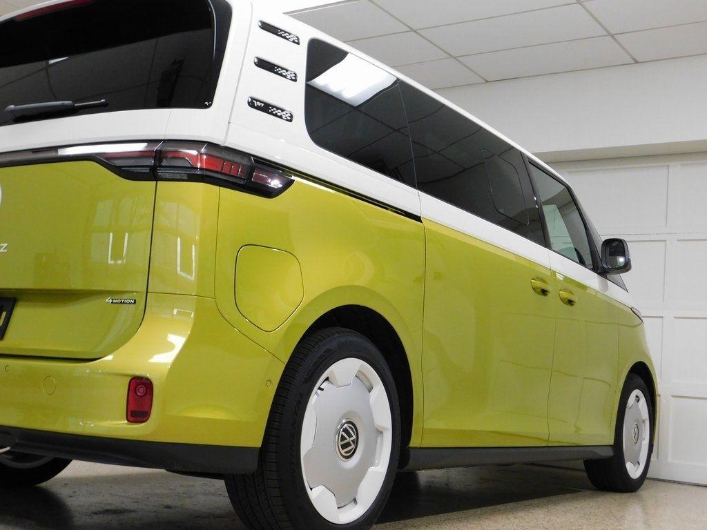 Volkswagen ID Buzz 1st Edition AWD 2025