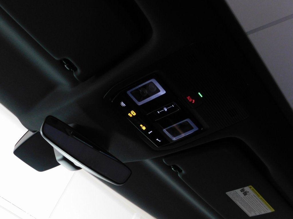 Volkswagen ID Buzz 1st Edition AWD 2025