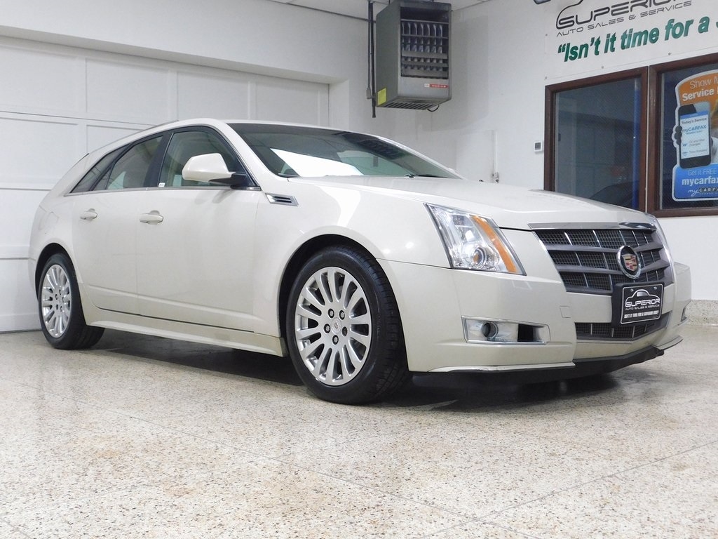 Cadillac CTS Sport Wagon 3.6L Performance AWD 2010