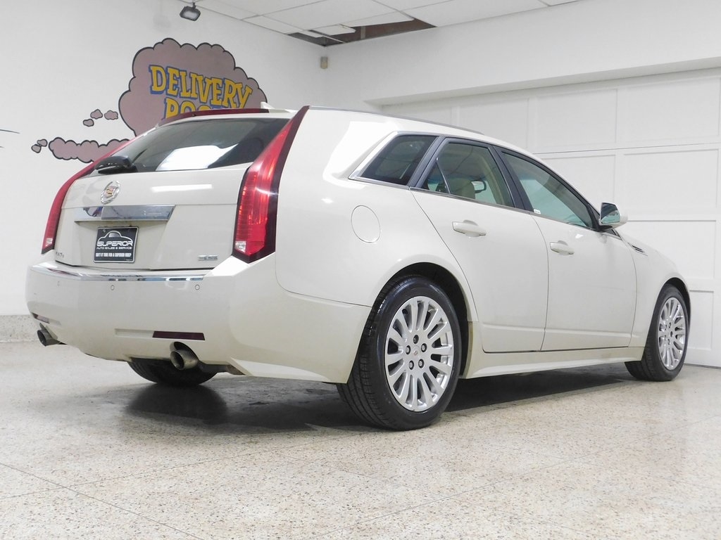 Cadillac CTS Sport Wagon 3.6L Performance AWD 2010