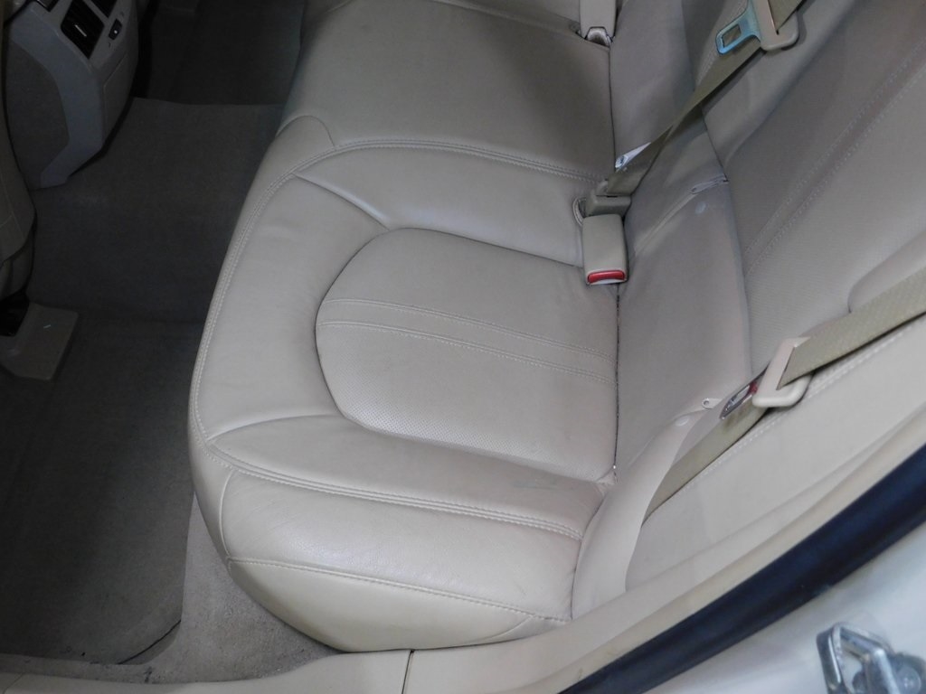 Cadillac CTS Sport Wagon 3.6L Performance AWD 2010