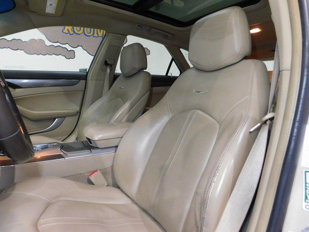 Cadillac CTS Sport Wagon 3.6L Performance AWD 2010