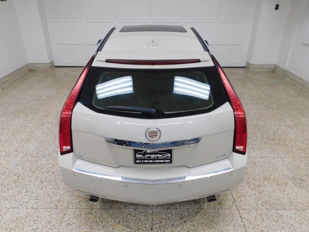 Cadillac CTS Sport Wagon 3.6L Performance AWD 2010