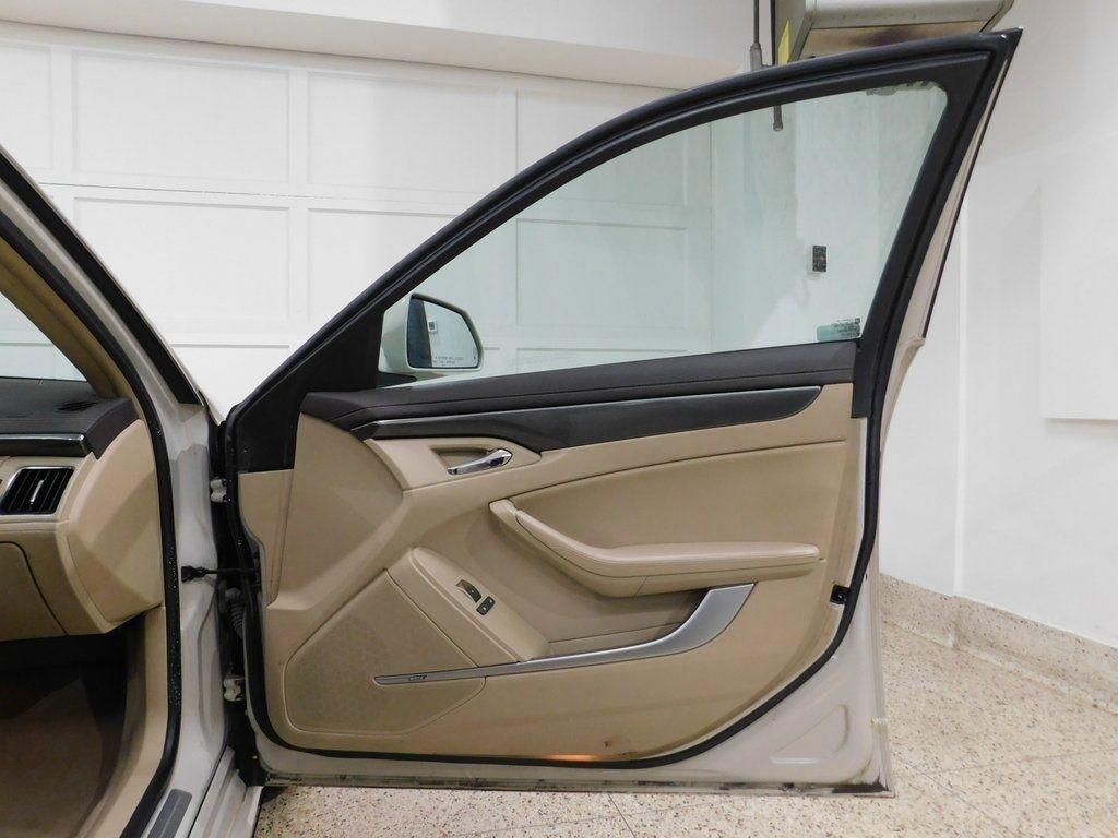 Cadillac CTS Sport Wagon 3.6L Performance AWD 2010