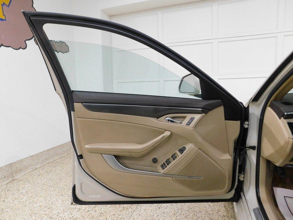 Cadillac CTS Sport Wagon 3.6L Performance AWD 2010