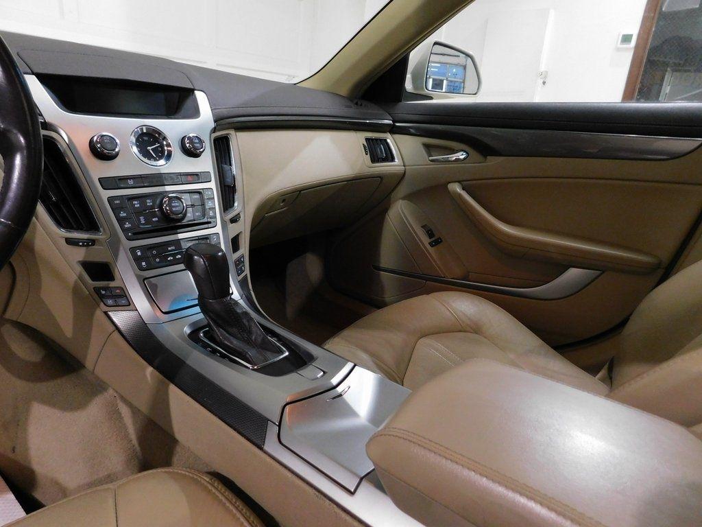 Cadillac CTS Sport Wagon 3.6L Performance AWD 2010