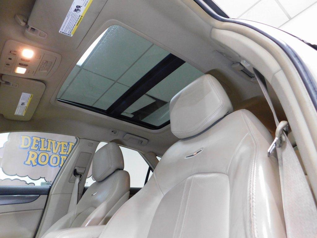 Cadillac CTS Sport Wagon 3.6L Performance AWD 2010