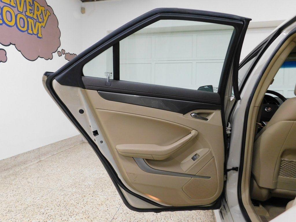 Cadillac CTS Sport Wagon 3.6L Performance AWD 2010