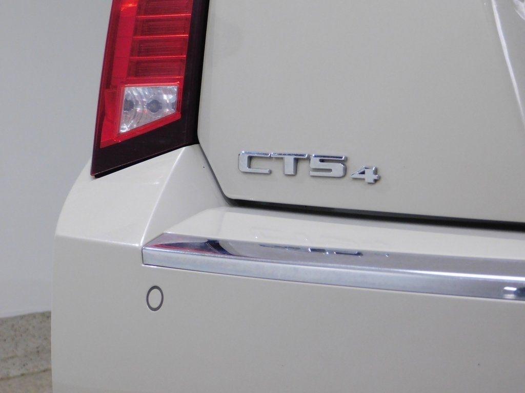 Cadillac CTS Sport Wagon 3.6L Performance AWD 2010