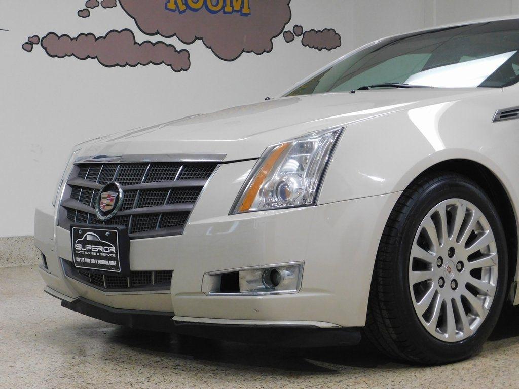Cadillac CTS Sport Wagon 3.6L Performance AWD 2010