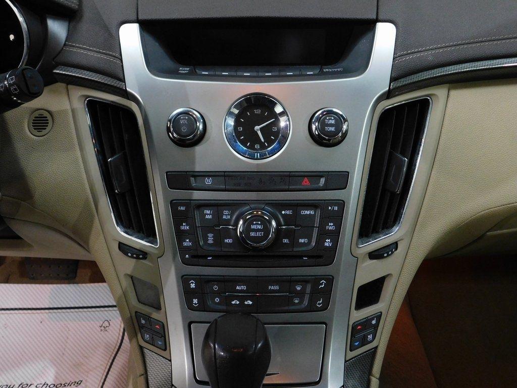 Cadillac CTS Sport Wagon 3.6L Performance AWD 2010