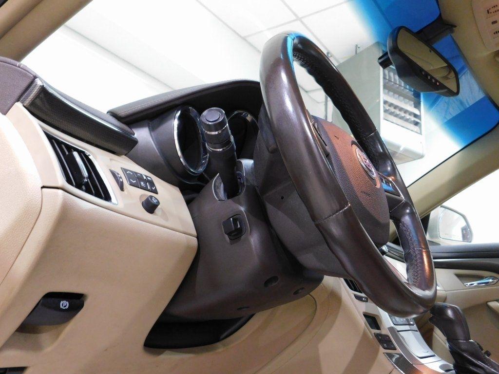 Cadillac CTS Sport Wagon 3.6L Performance AWD 2010