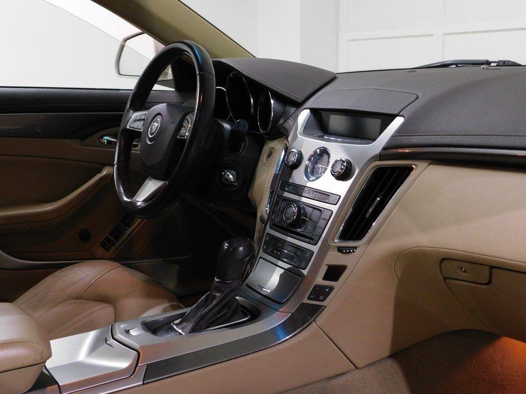 Cadillac CTS Sport Wagon 3.6L Performance AWD 2010