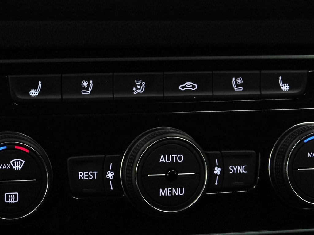 Volkswagen Atlas V6 SEL Premium R-Line 4MOTION 2022