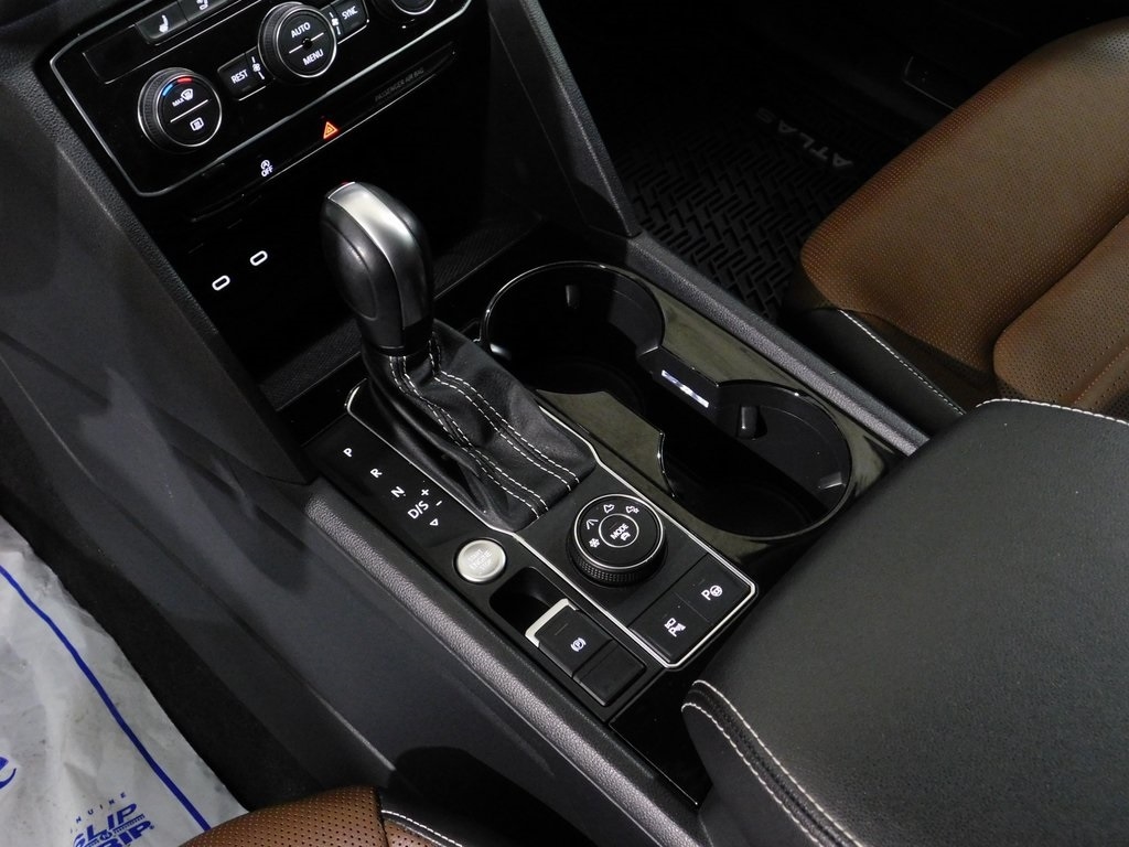 Volkswagen Atlas V6 SEL Premium R-Line 4MOTION 2022