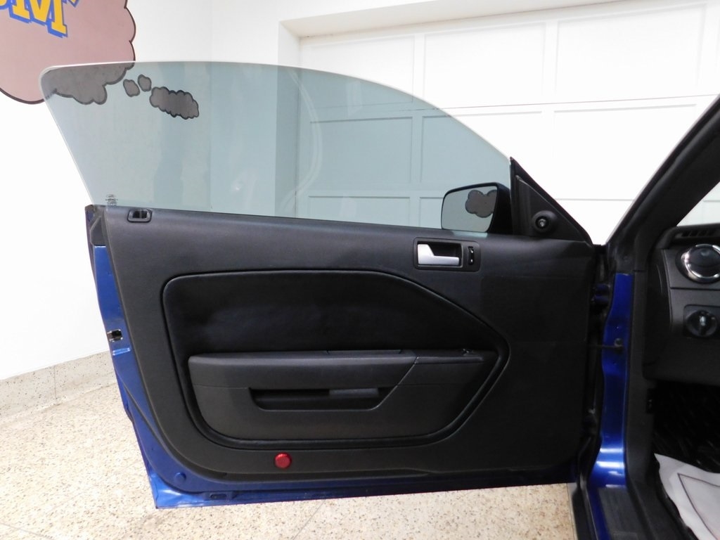 Ford Mustang V6 Coupe 2009