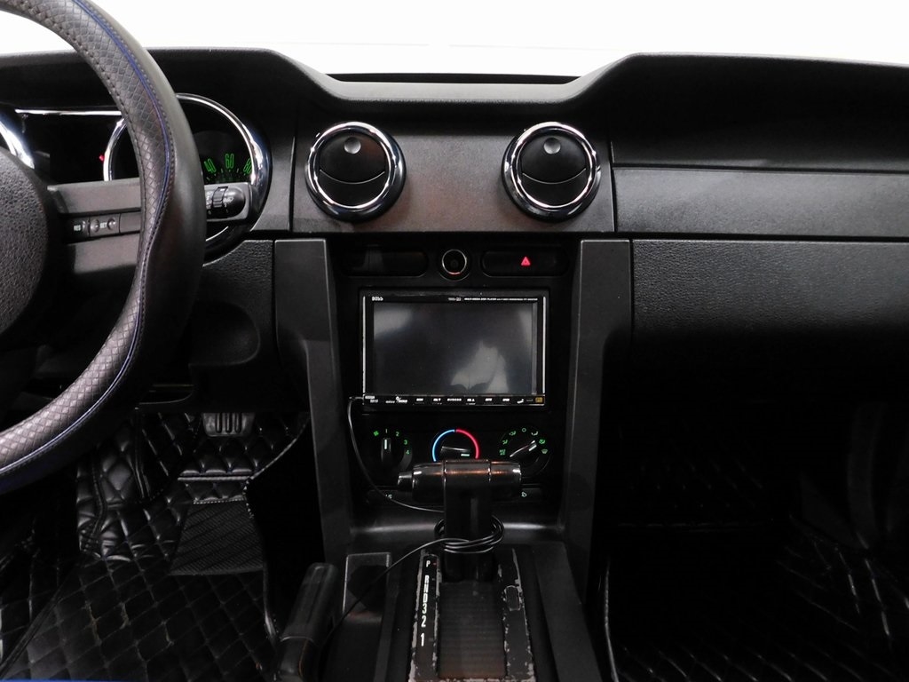 Ford Mustang V6 Coupe 2009