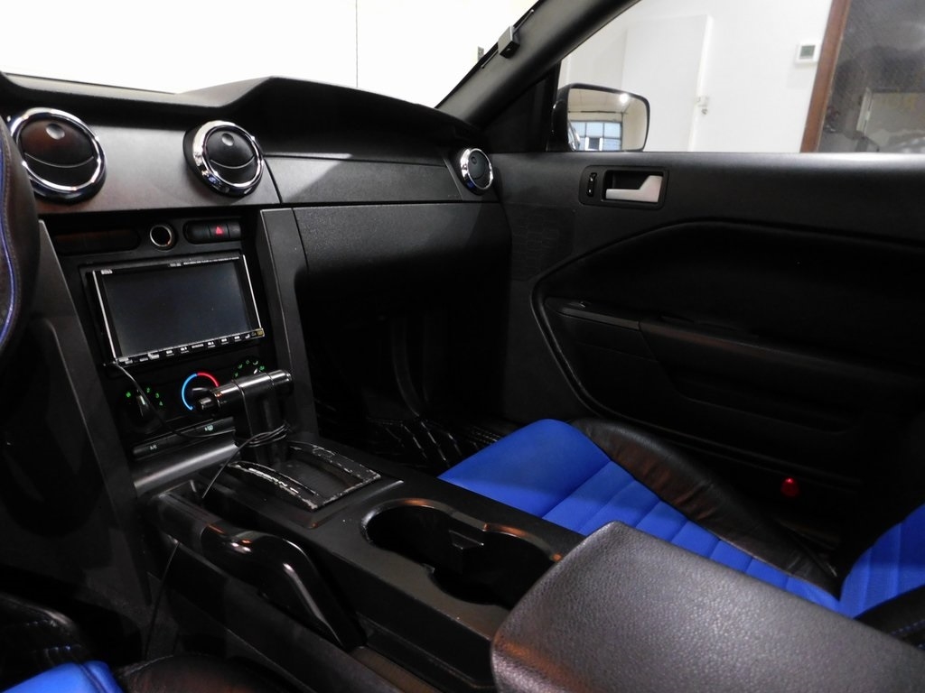 Ford Mustang V6 Coupe 2009