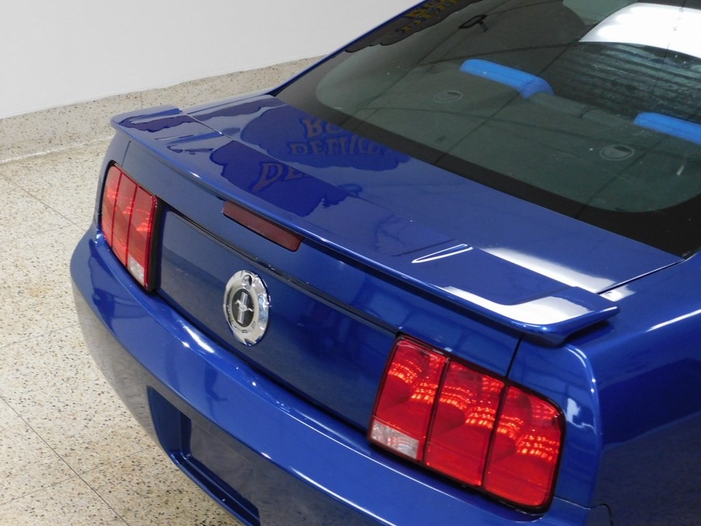 Ford Mustang V6 Coupe 2009