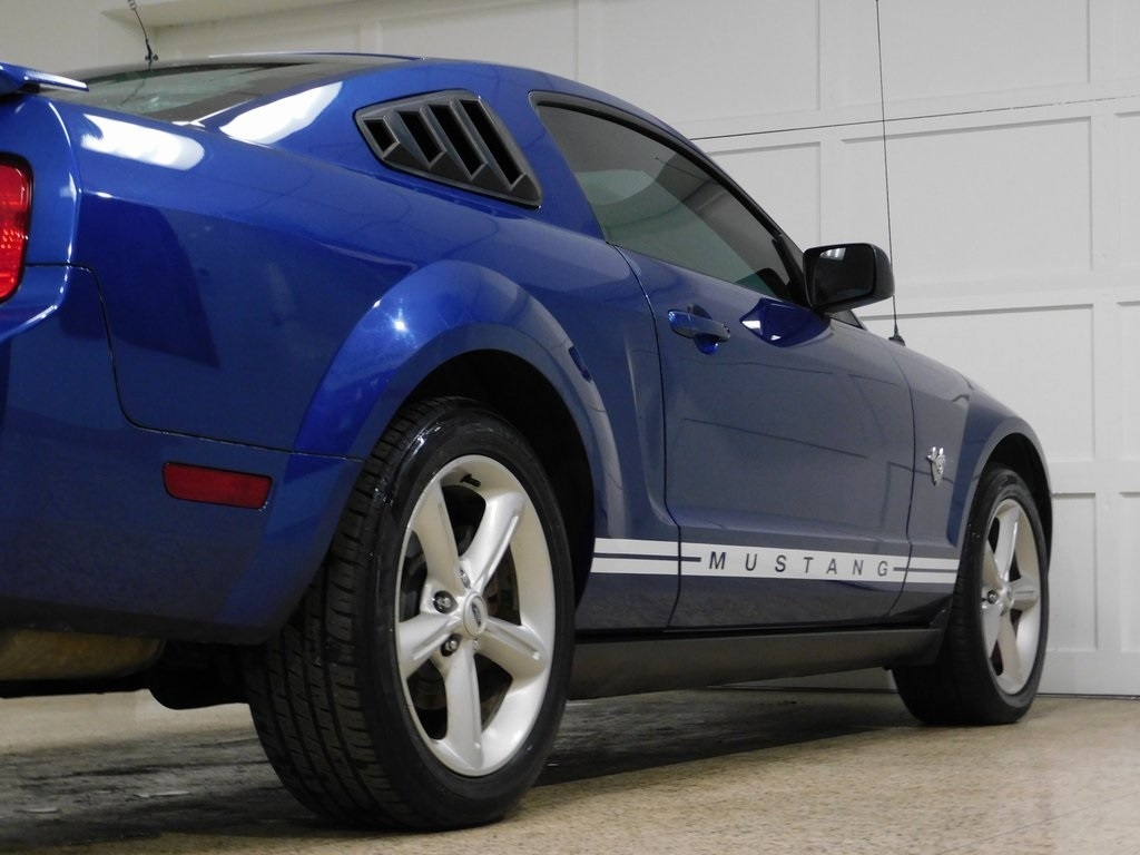 Ford Mustang V6 Coupe 2009