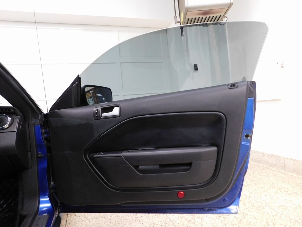 Ford Mustang V6 Coupe 2009