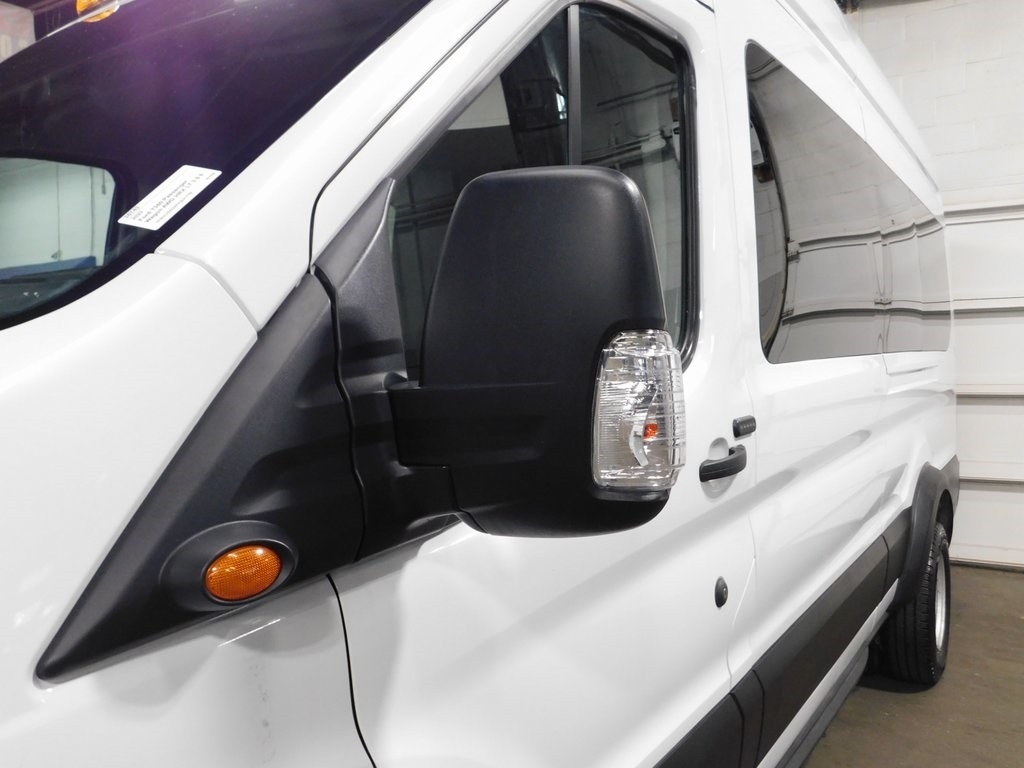 Ford Transit 350 Wagon HD High Roof XLT Sliding Pass. 148 WB EL 2023
