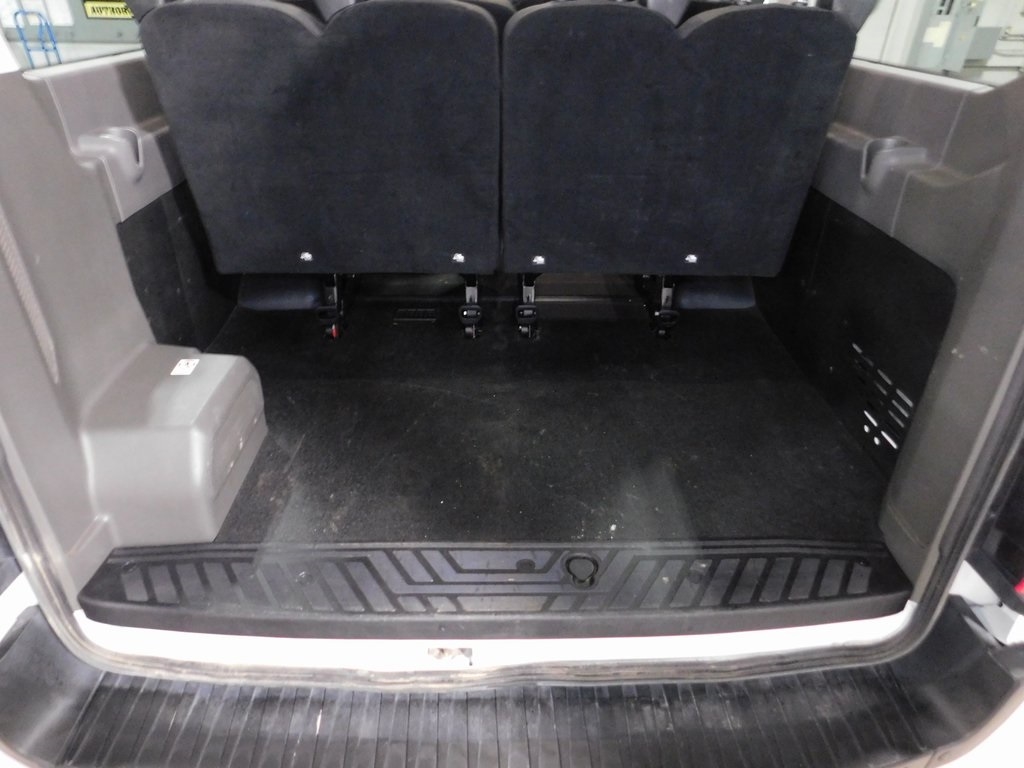 Ford Transit 350 Wagon HD High Roof XLT Sliding Pass. 148 WB EL 2023