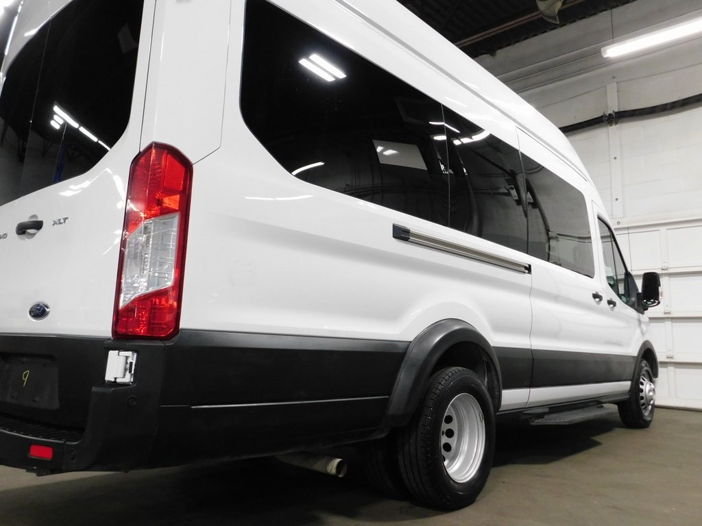 Ford Transit 350 Wagon HD High Roof XLT Sliding Pass. 148 WB EL 2023