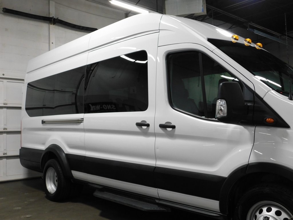 Ford Transit 350 Wagon HD High Roof XLT Sliding Pass. 148 WB EL 2023