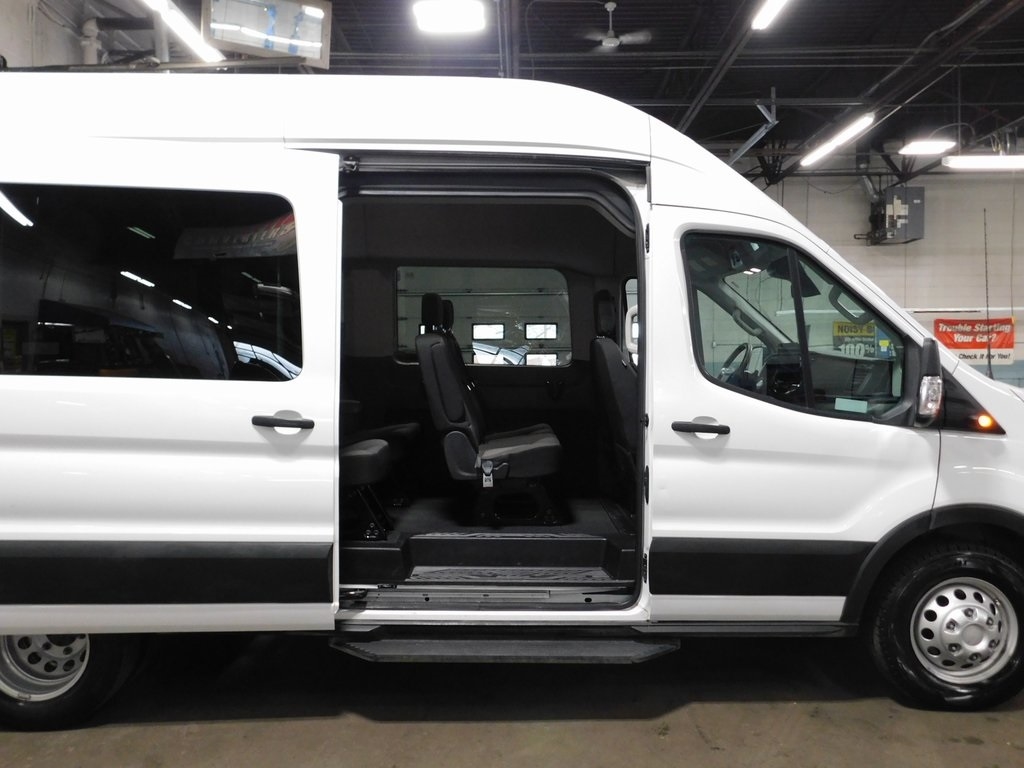 Ford Transit 350 Wagon HD High Roof XLT Sliding Pass. 148 WB EL 2023