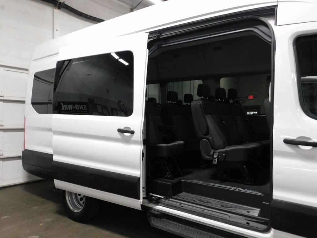 Ford Transit 350 Wagon HD High Roof XLT Sliding Pass. 148 WB EL 2023