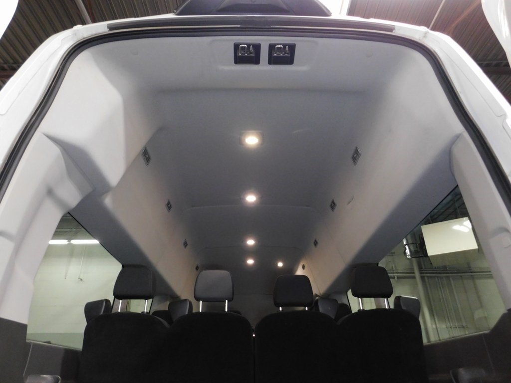 Ford Transit 350 Wagon HD High Roof XLT Sliding Pass. 148 WB EL 2023