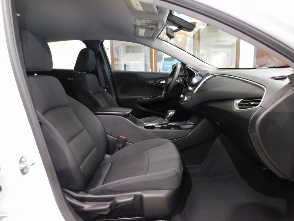 Chevrolet Malibu  2022