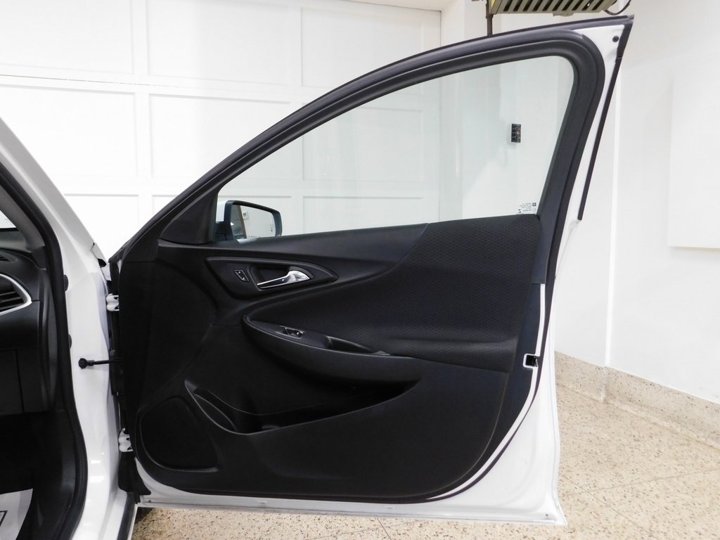 Chevrolet Malibu  2022