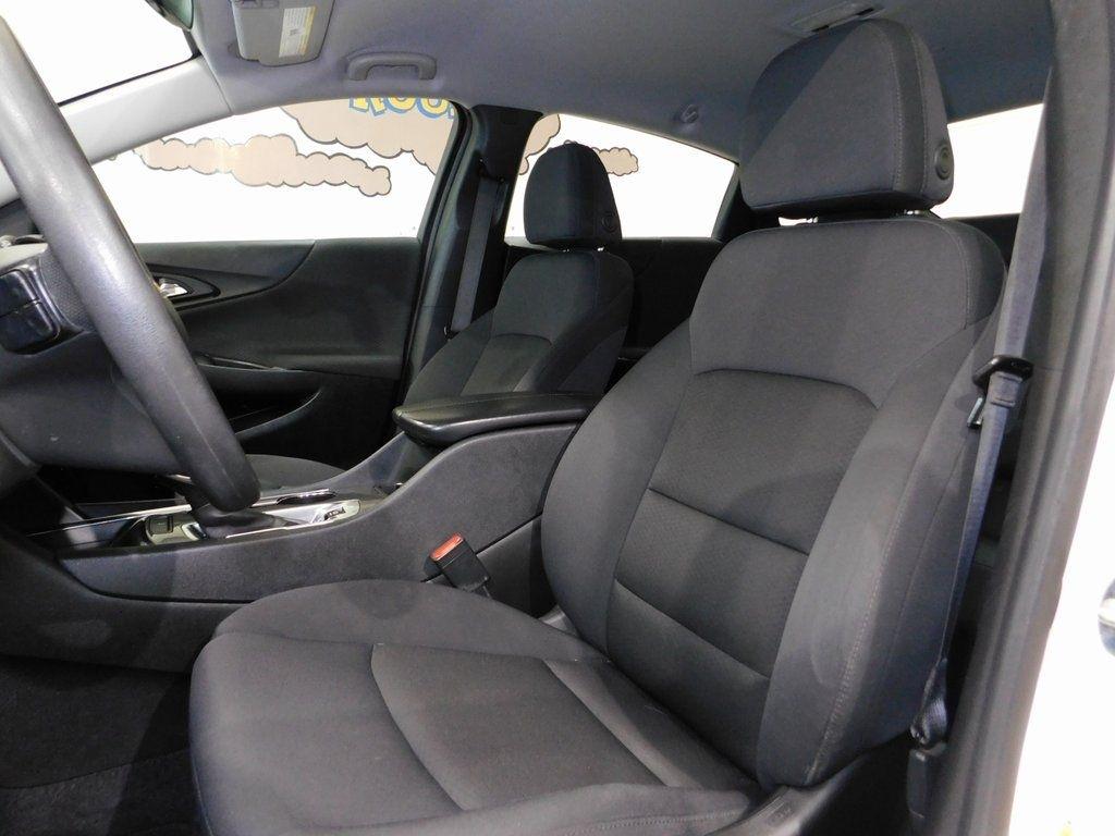 Chevrolet Malibu  2022