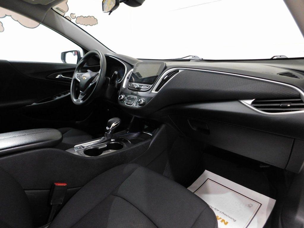 Chevrolet Malibu  2022