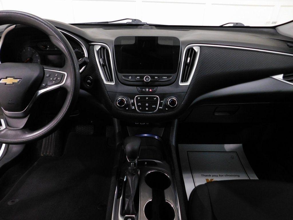 Chevrolet Malibu  2022