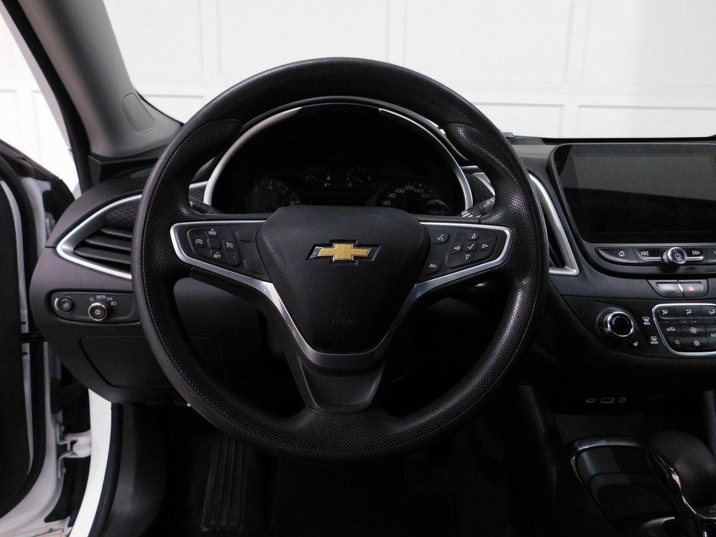 Chevrolet Malibu  2022